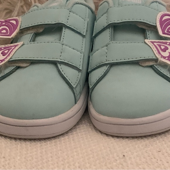 PUMAS - Picture 4 of 7